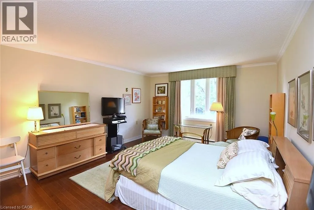 150 WILSON Street W Unit# 303 #303