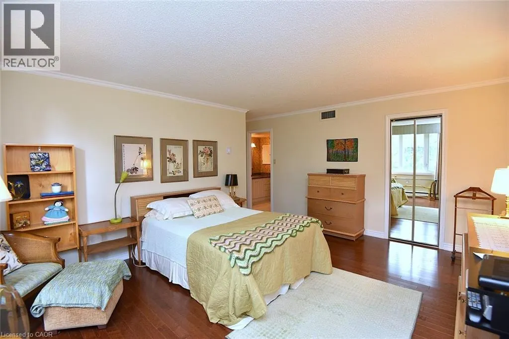 150 WILSON Street W Unit# 303 #303