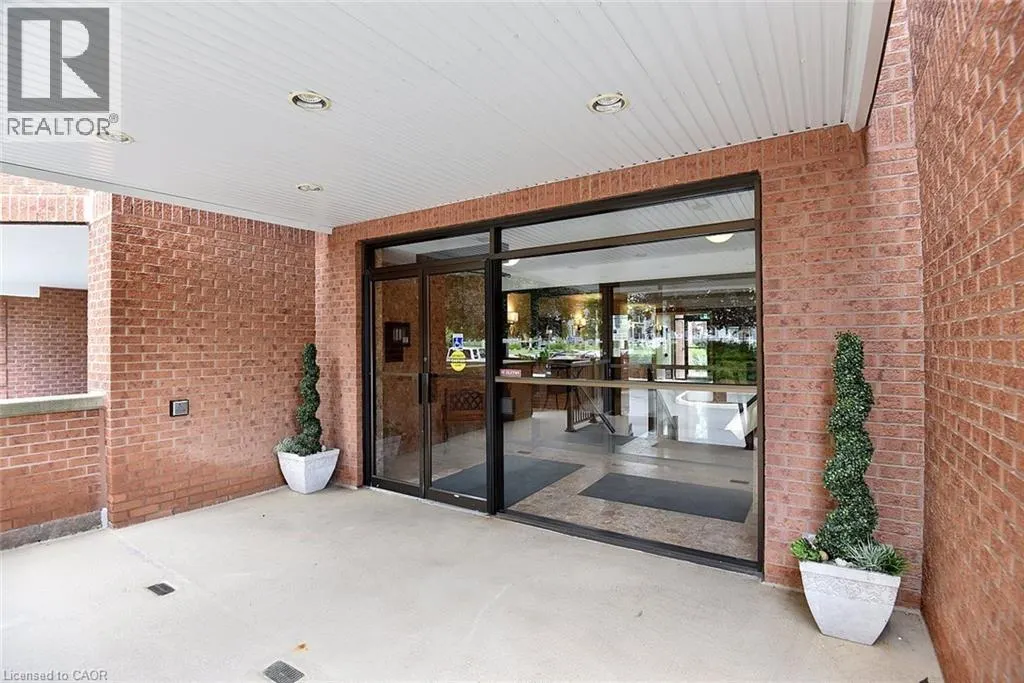 150 WILSON Street W Unit# 303 #303
