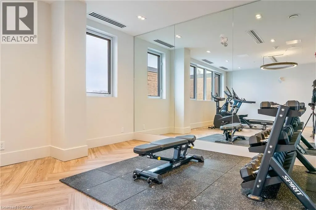 123 MAURICE Drive Unit# 303 #303
