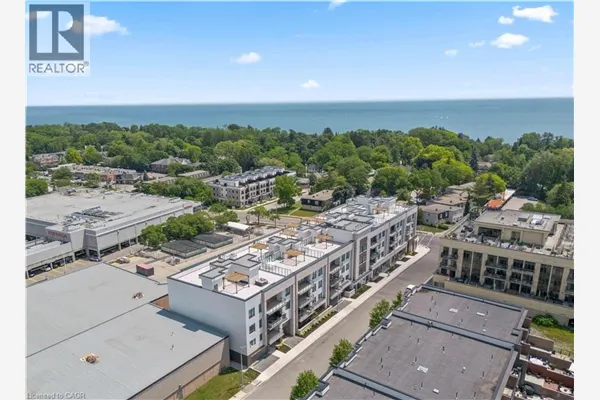 123 MAURICE Drive Unit# 303