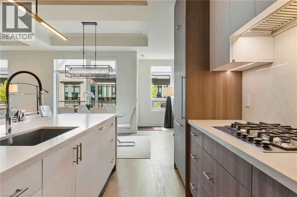 123 MAURICE Drive Unit# 303 #303