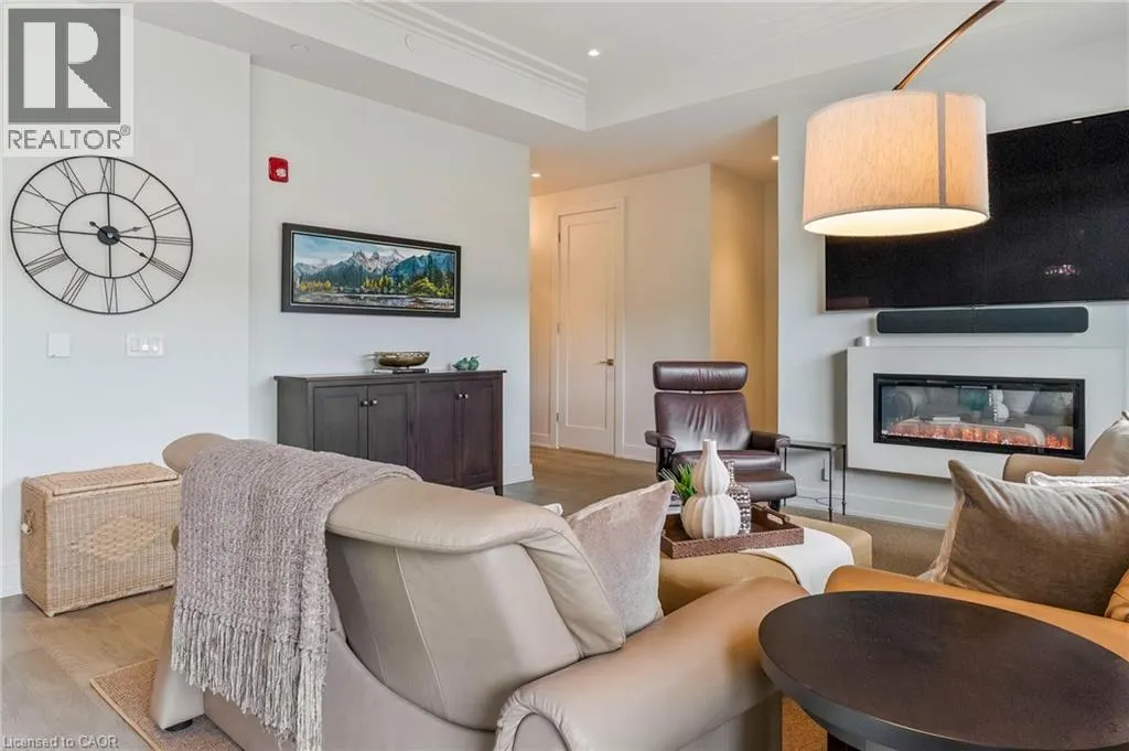 123 MAURICE Drive Unit# 303 #303