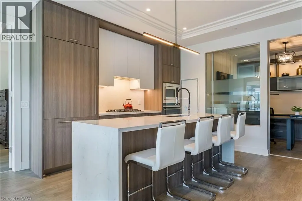 123 MAURICE Drive Unit# 303 #303
