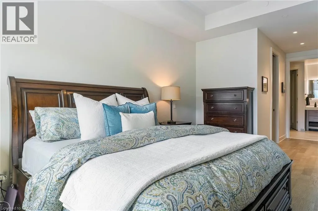 123 MAURICE Drive Unit# 303 #303