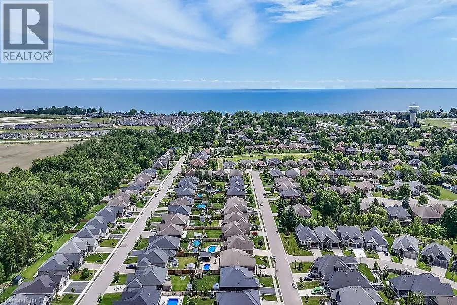 42 BLUENOSE Drive