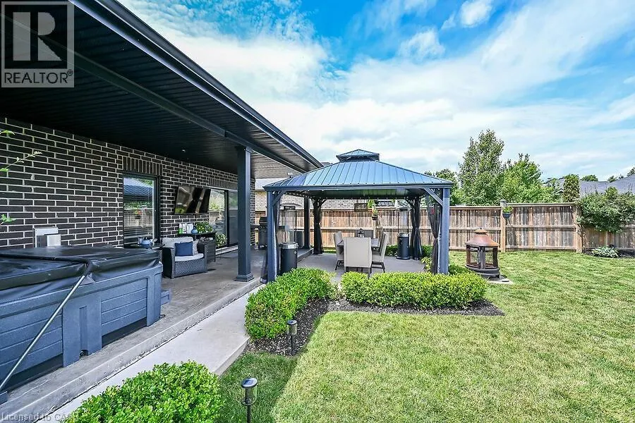 42 BLUENOSE Drive
