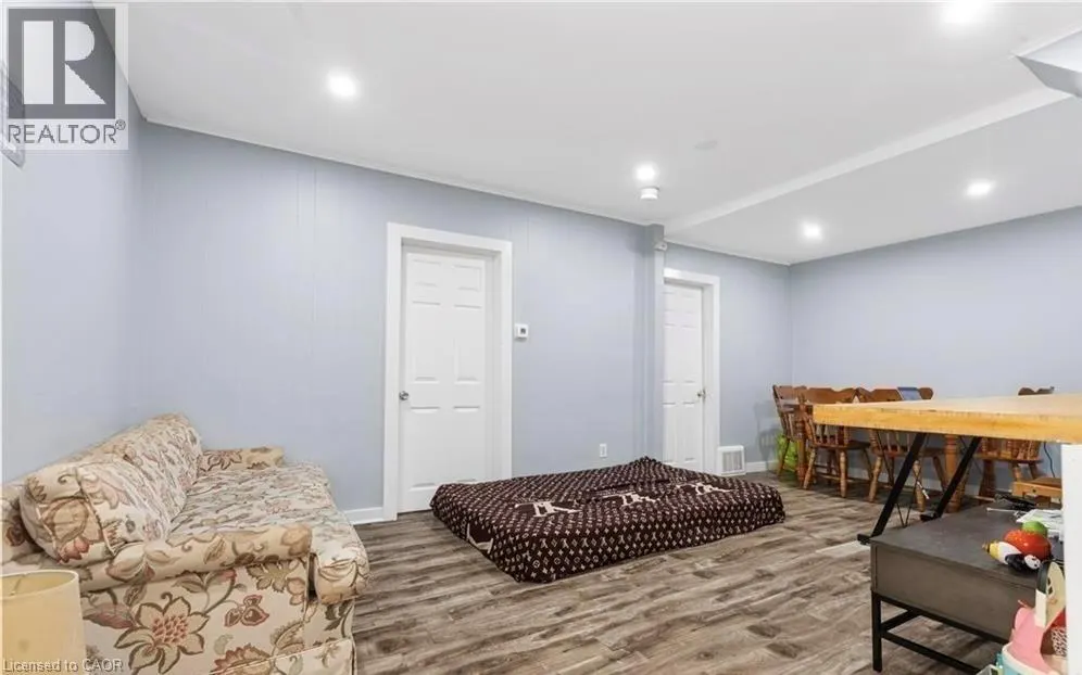 235 HAMILTON Road