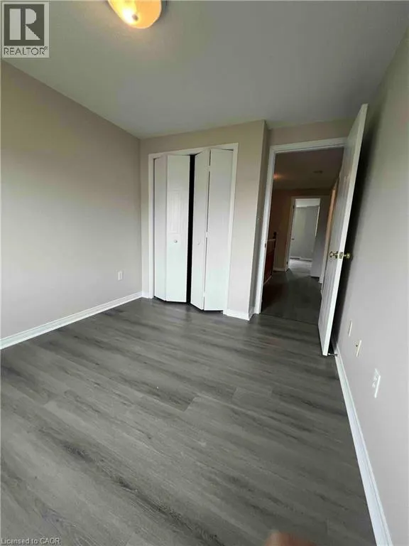 151 CLAIRFIELDS Drive E Unit# 4 #4