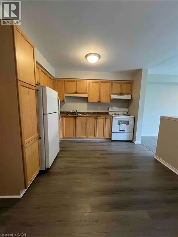 151 CLAIRFIELDS Drive E Unit# 4 #4