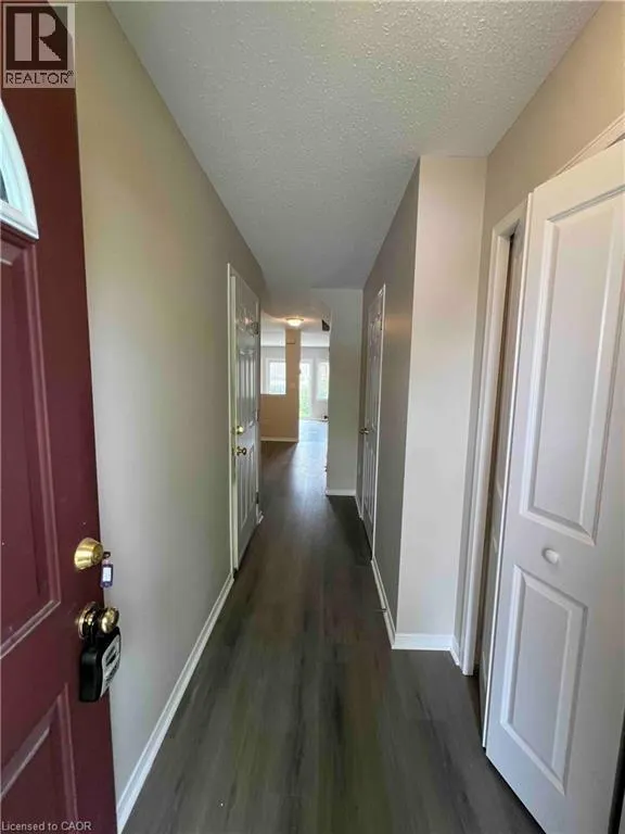 151 CLAIRFIELDS Drive E Unit# 4 #4