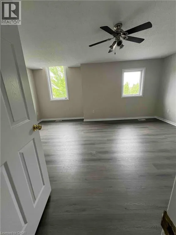 151 CLAIRFIELDS Drive E Unit# 4 #4