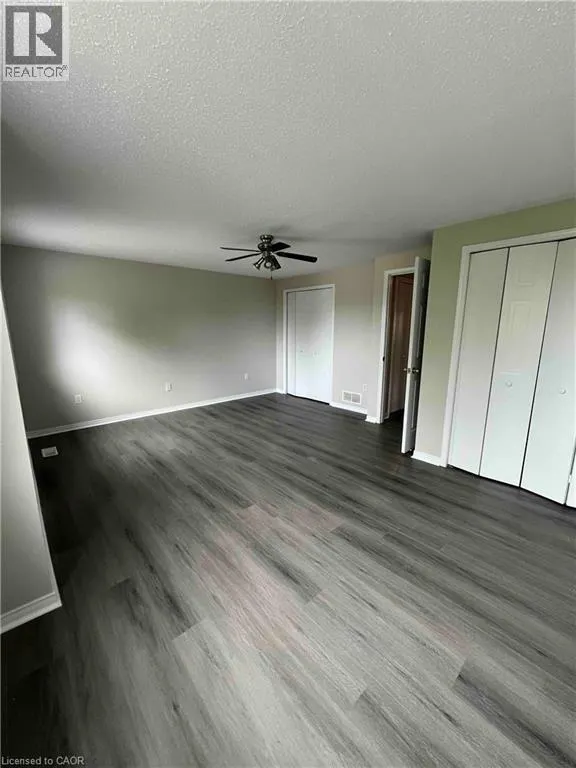 151 CLAIRFIELDS Drive E Unit# 4 #4