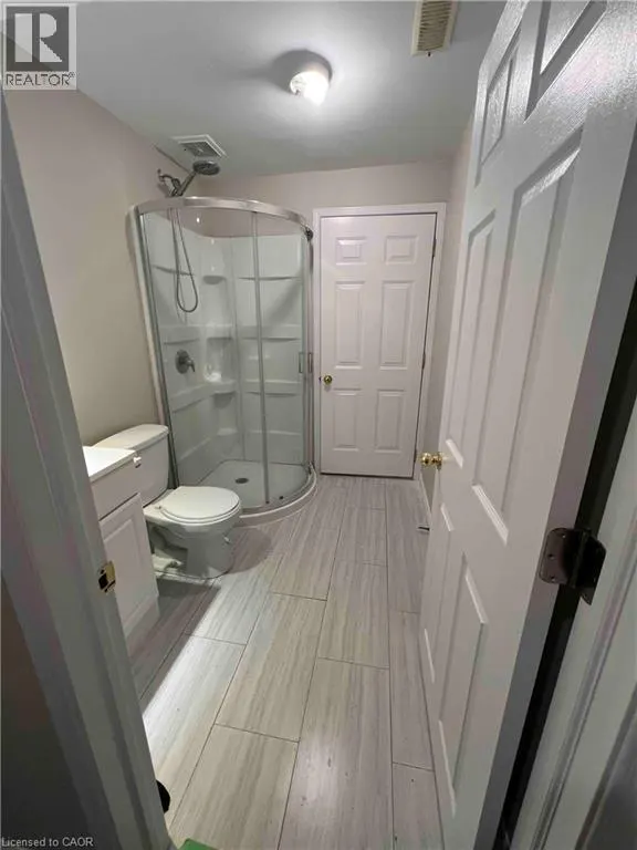 151 CLAIRFIELDS Drive E Unit# 4 #4