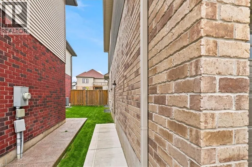 921 EDEN OAK Court