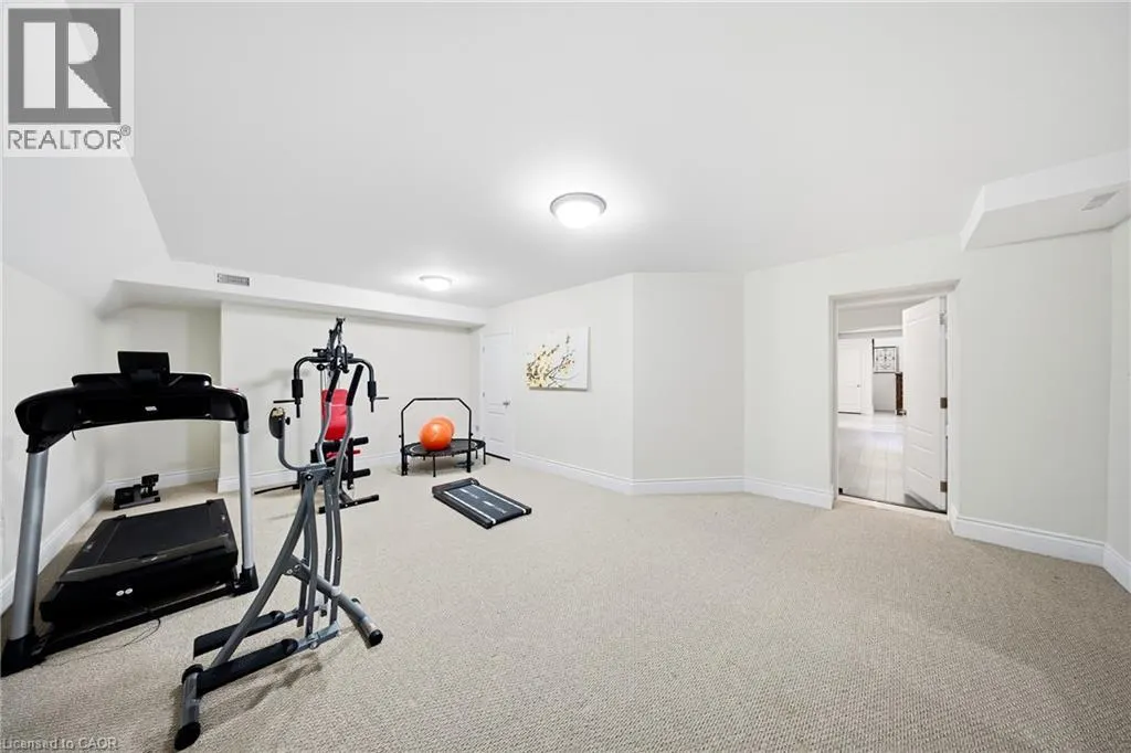 1098 LAKESHORE Road W