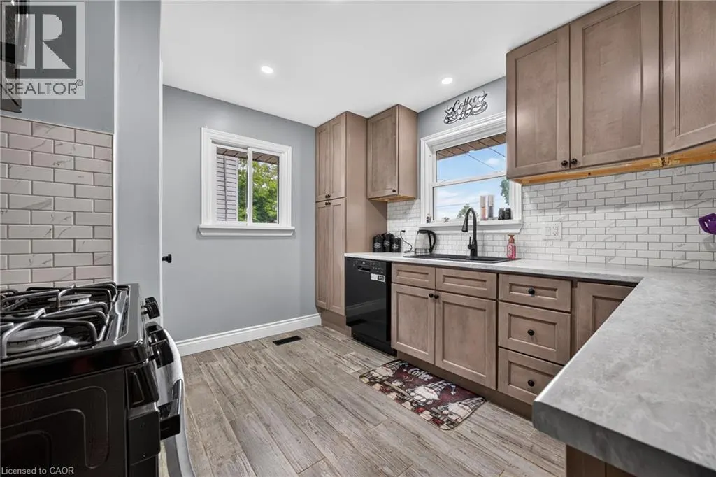 29 CONCESSION Street E