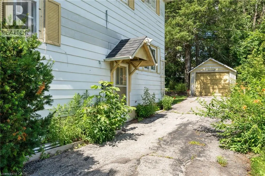 35 BASIL Avenue
