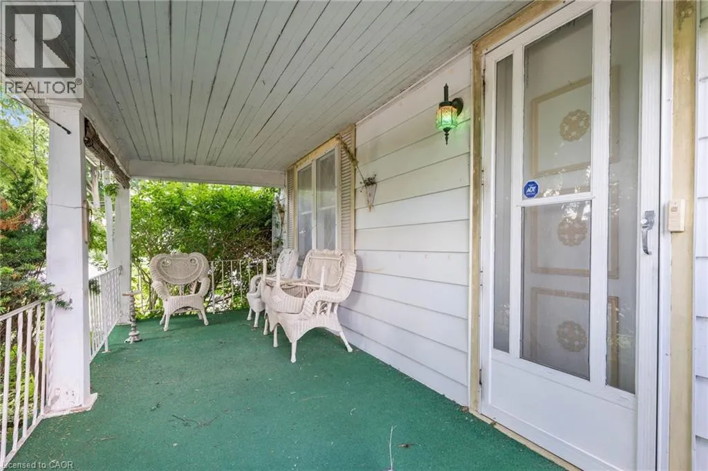 35 BASIL Avenue