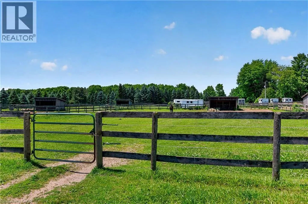 564 8TH CONCESSION Road E
