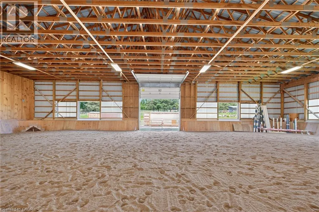 564 8TH CONCESSION Road E
