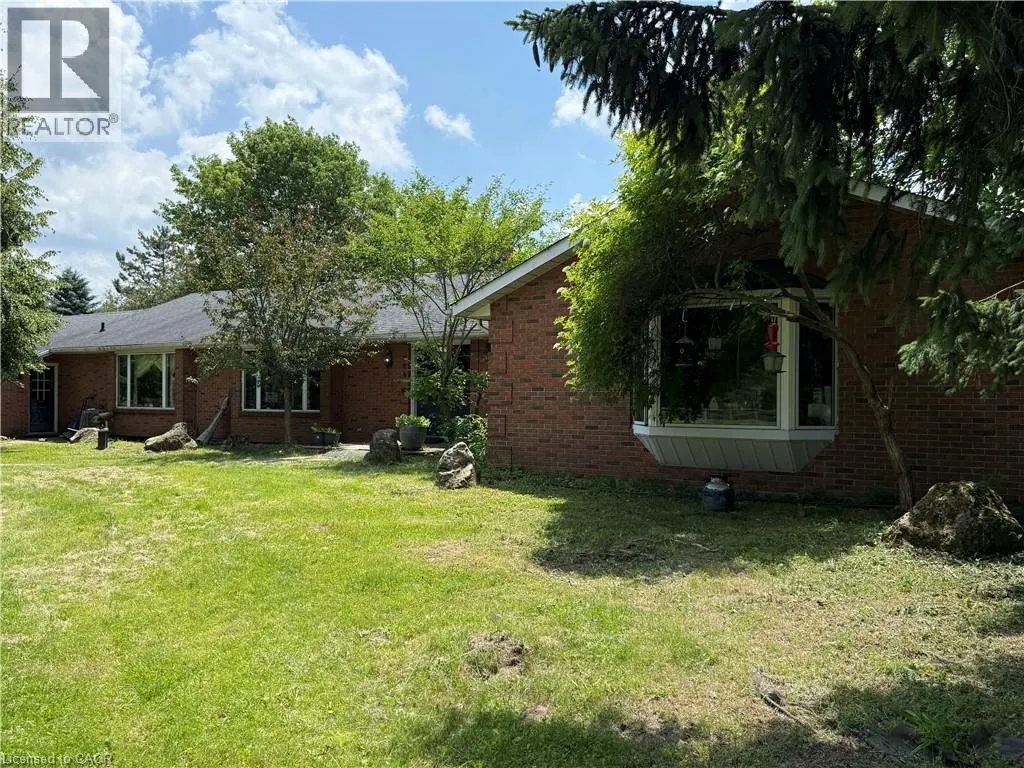 564 8TH CONCESSION Road E