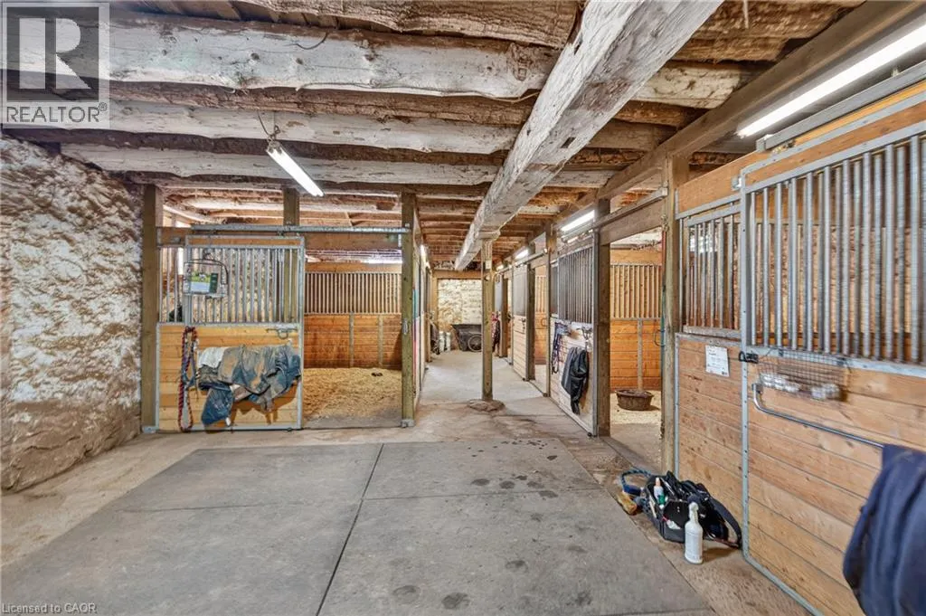 564 8TH CONCESSION Road E