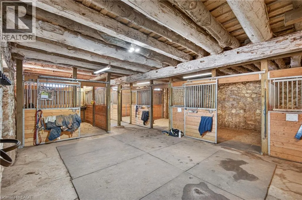 564 8TH CONCESSION Road E