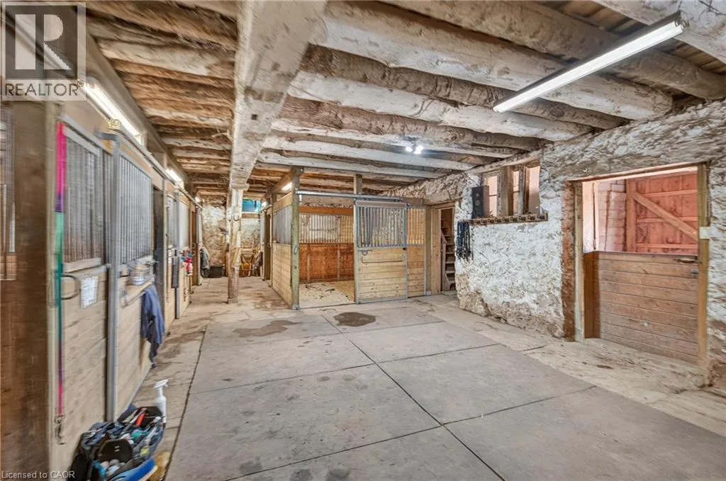 564 8TH CONCESSION Road E