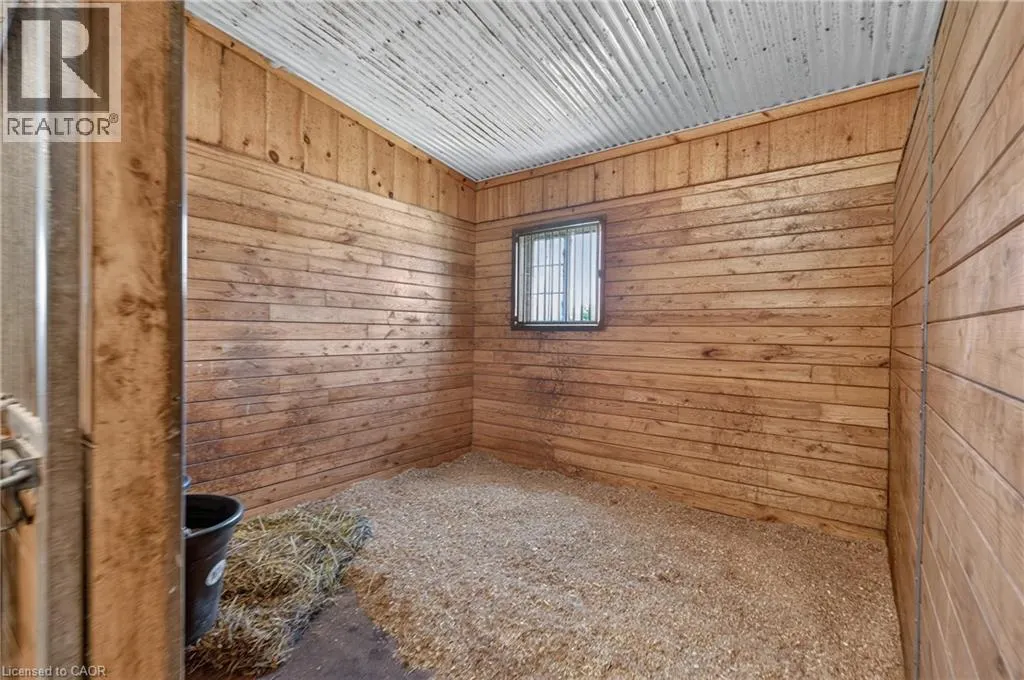 564 8TH CONCESSION Road E