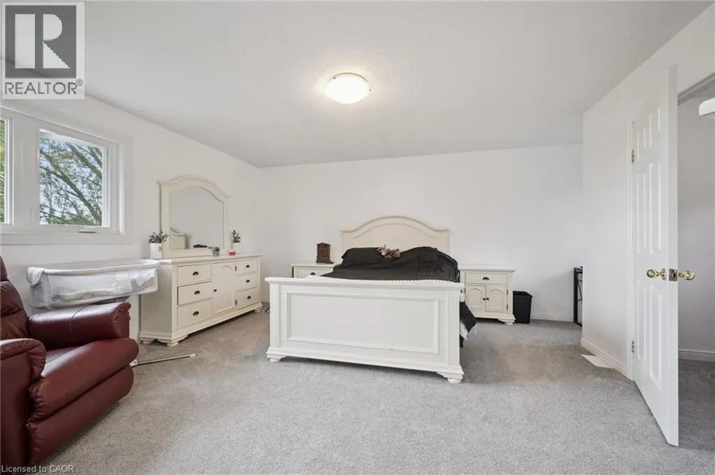 170 ELMSLIE Place
