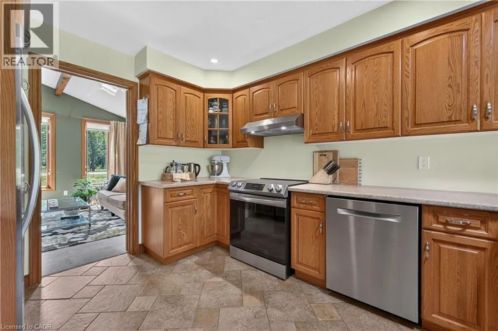 398 MOUNTAIN Road
