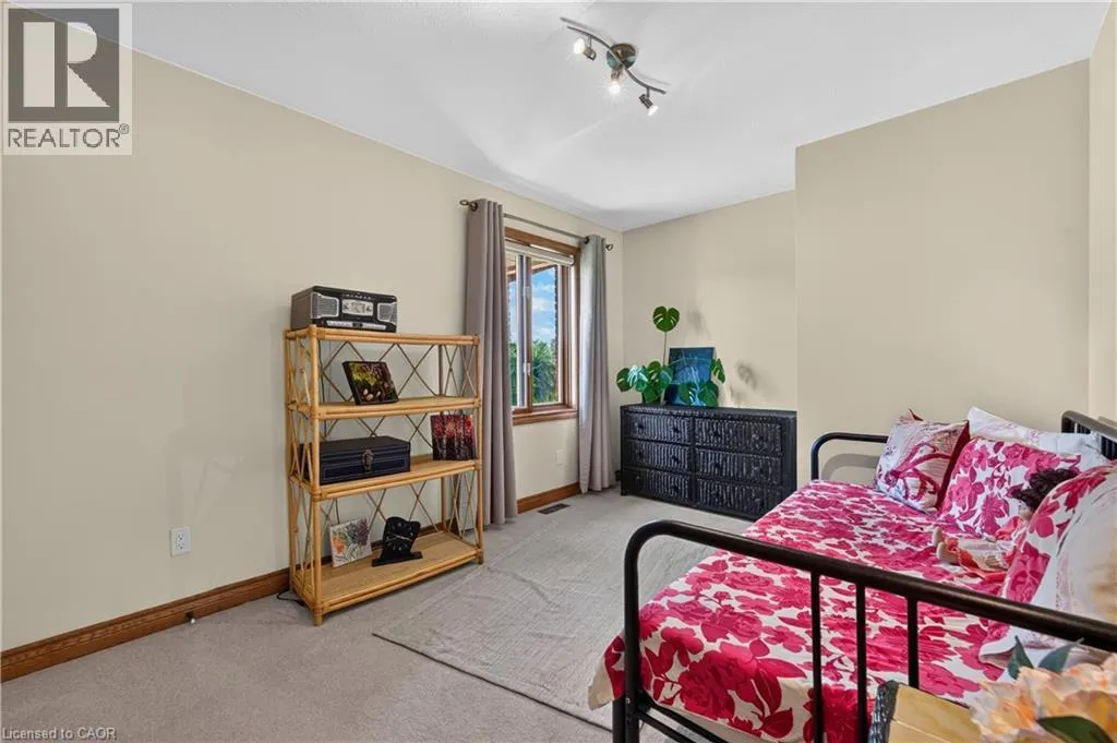 398 MOUNTAIN Road