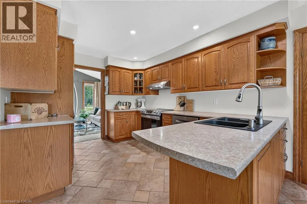 398 MOUNTAIN Road