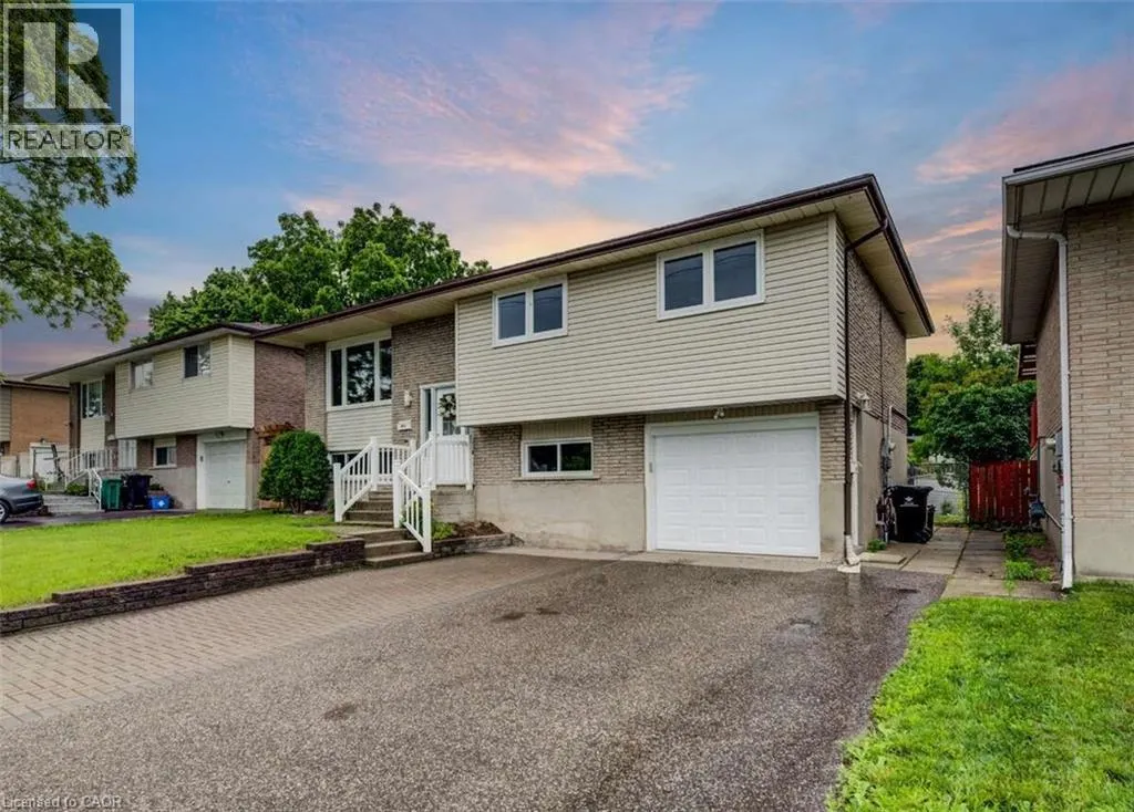 939 STRASBURG Road