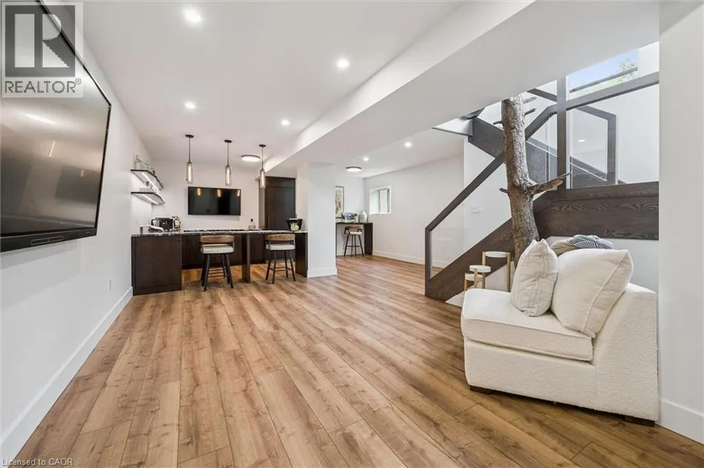 11 CHERRYWOOD Lane