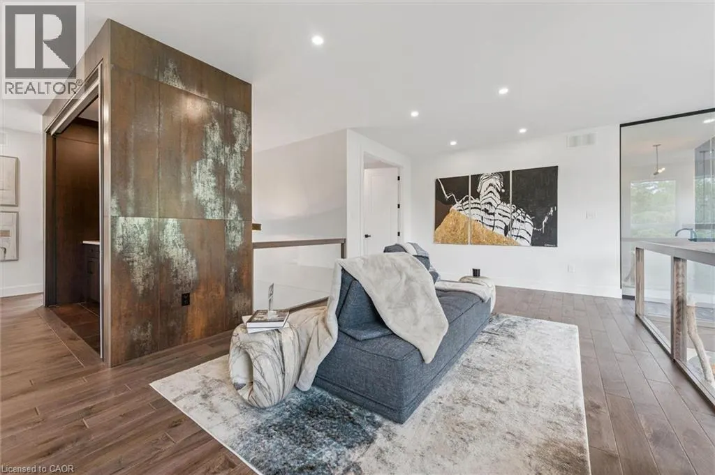 11 CHERRYWOOD Lane
