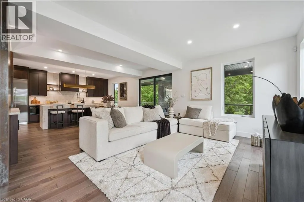 11 CHERRYWOOD Lane