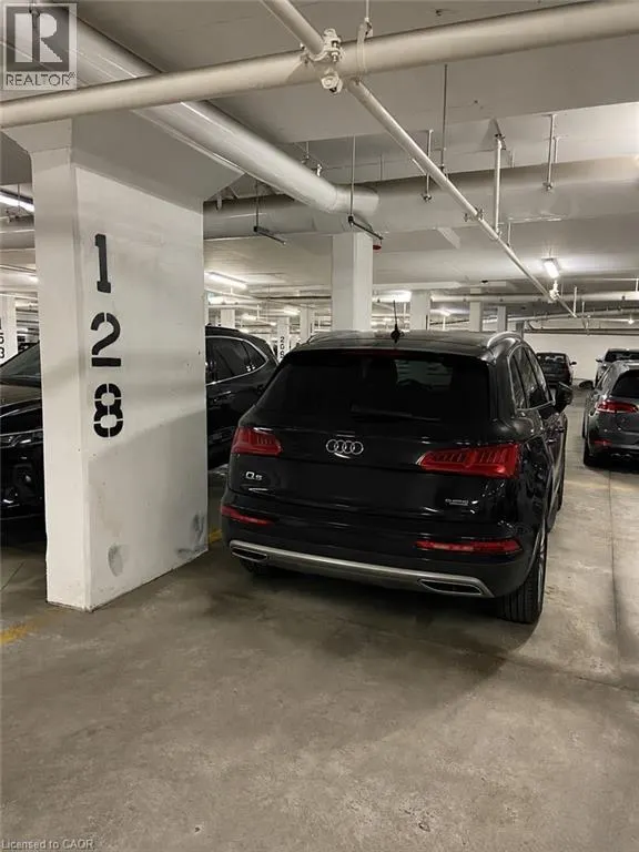 450 DUNDAS Street E Unit# 428 #428