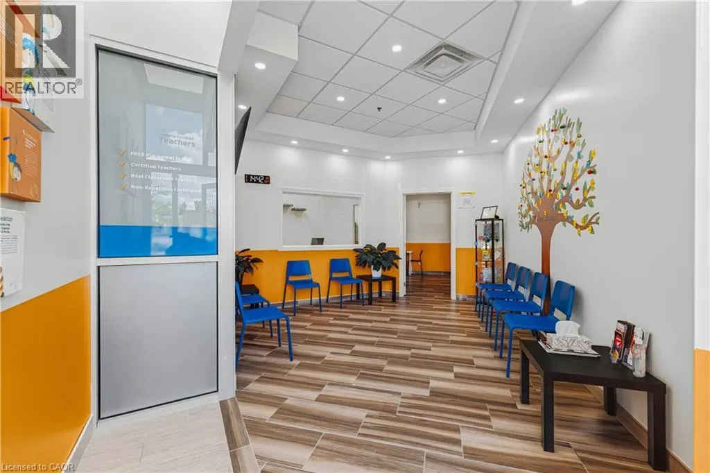 320 EASTVIEW Road Unit# A5 #A5