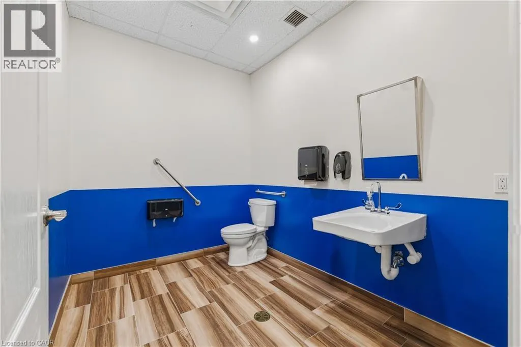 320 EASTVIEW Road Unit# A5 #A5