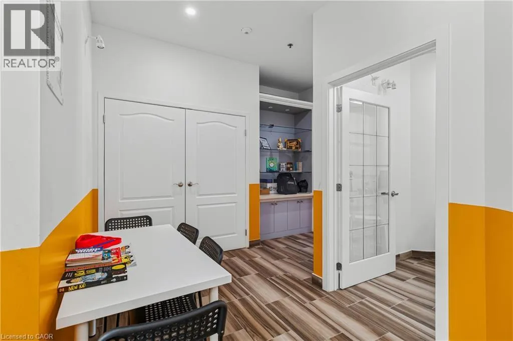 320 EASTVIEW Road Unit# A5 #A5