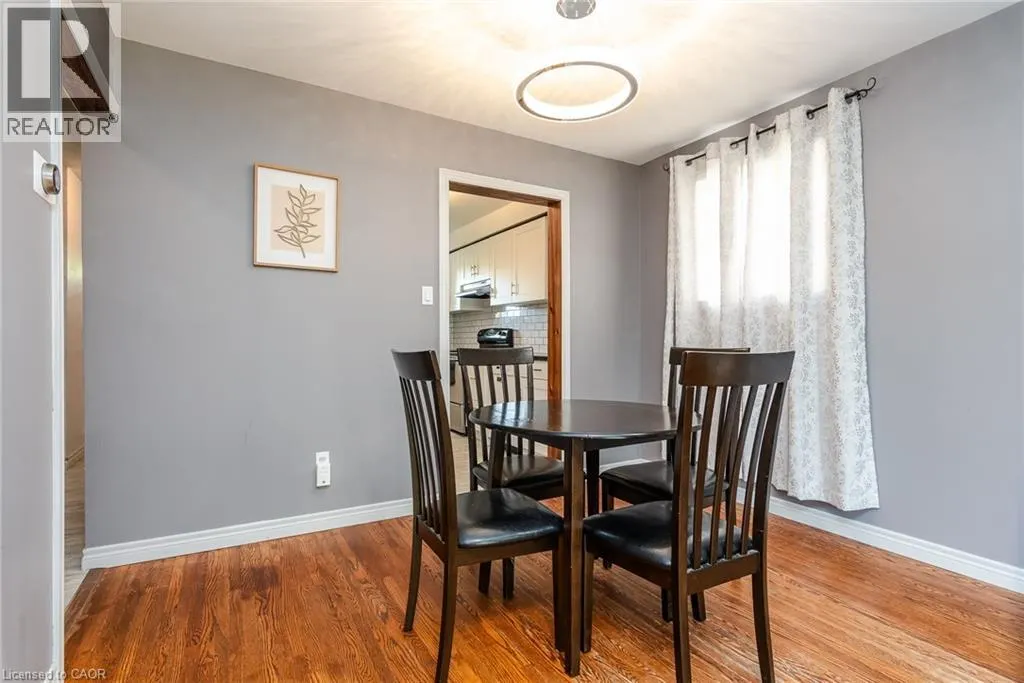 162 PARKSIDE Drive E