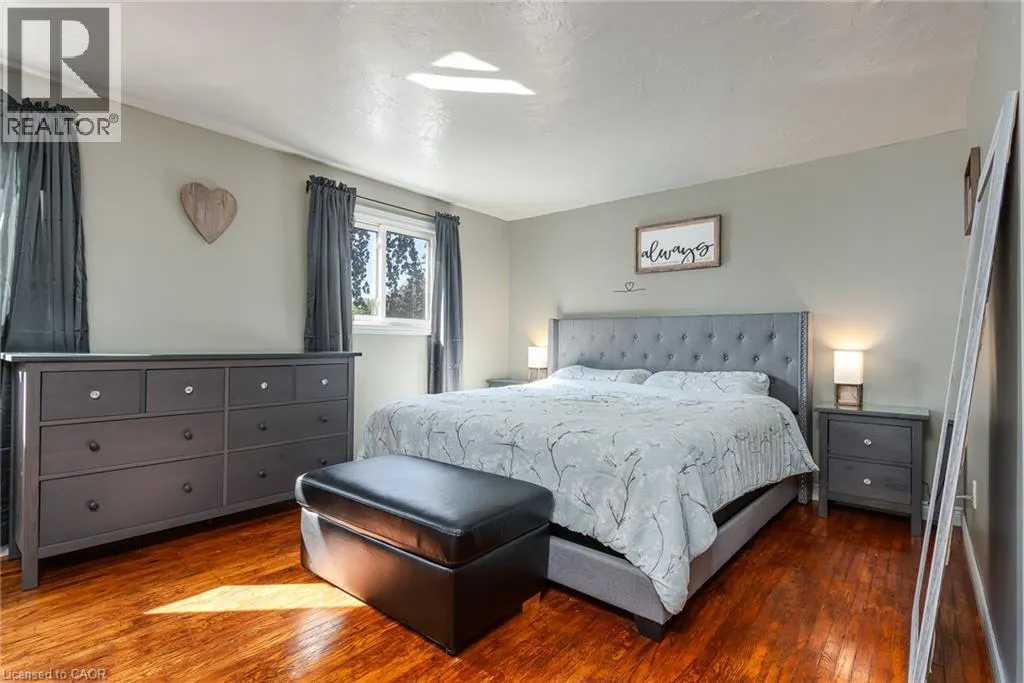 162 PARKSIDE Drive E
