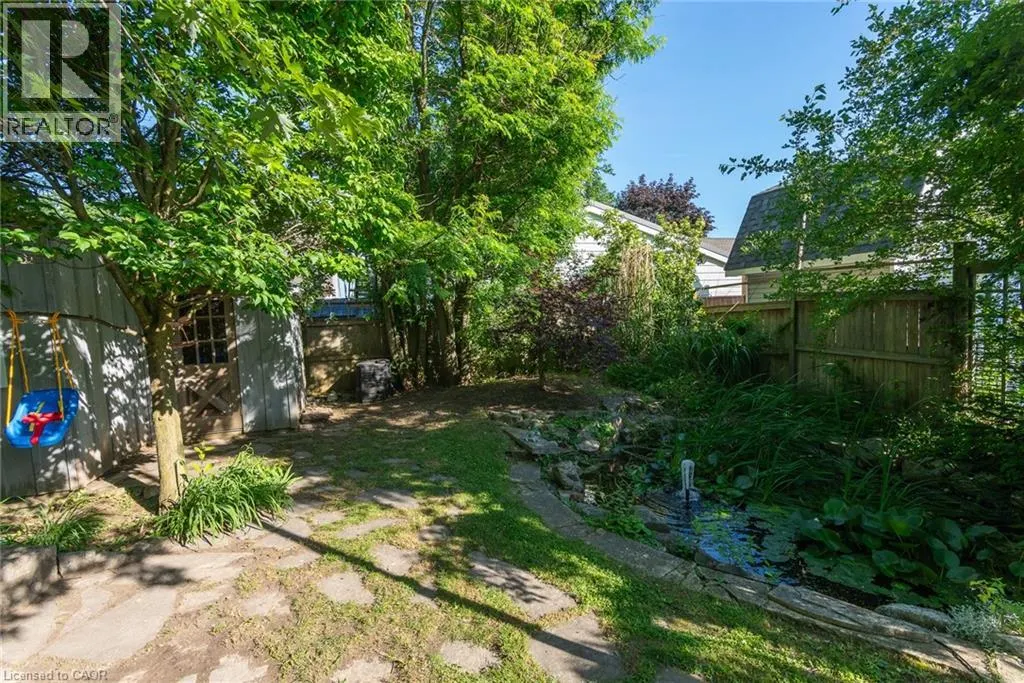 162 PARKSIDE Drive E