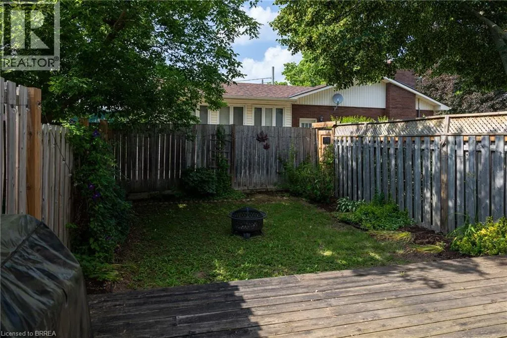 7 GRAYSTONE Court
