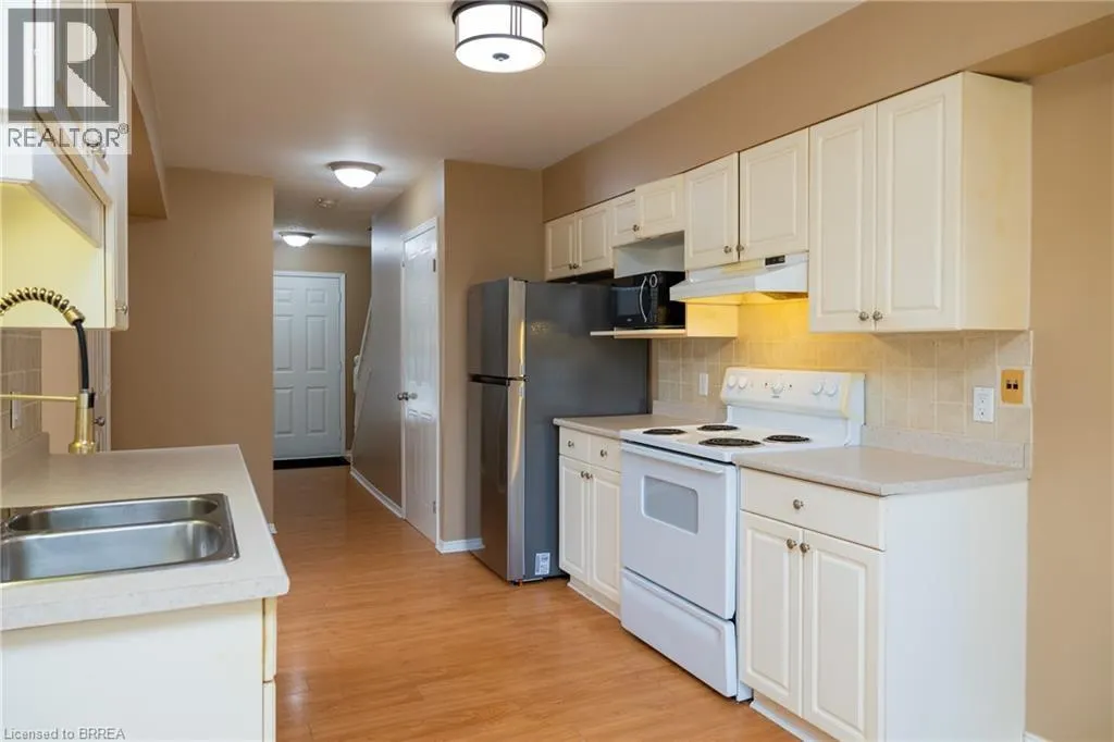7 GRAYSTONE Court