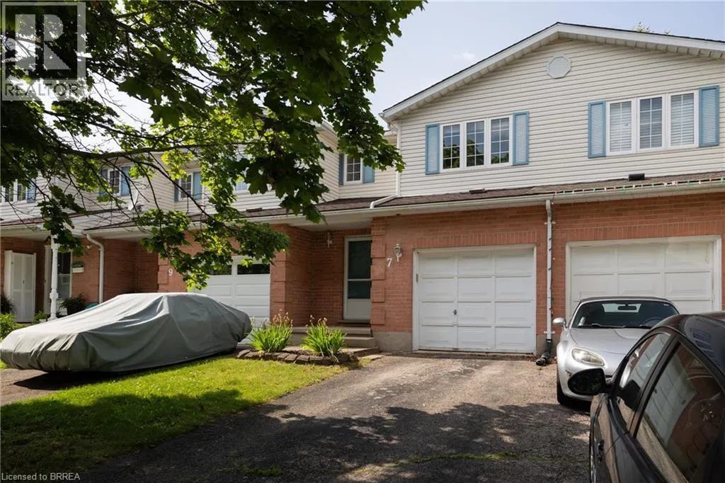 7 GRAYSTONE Court