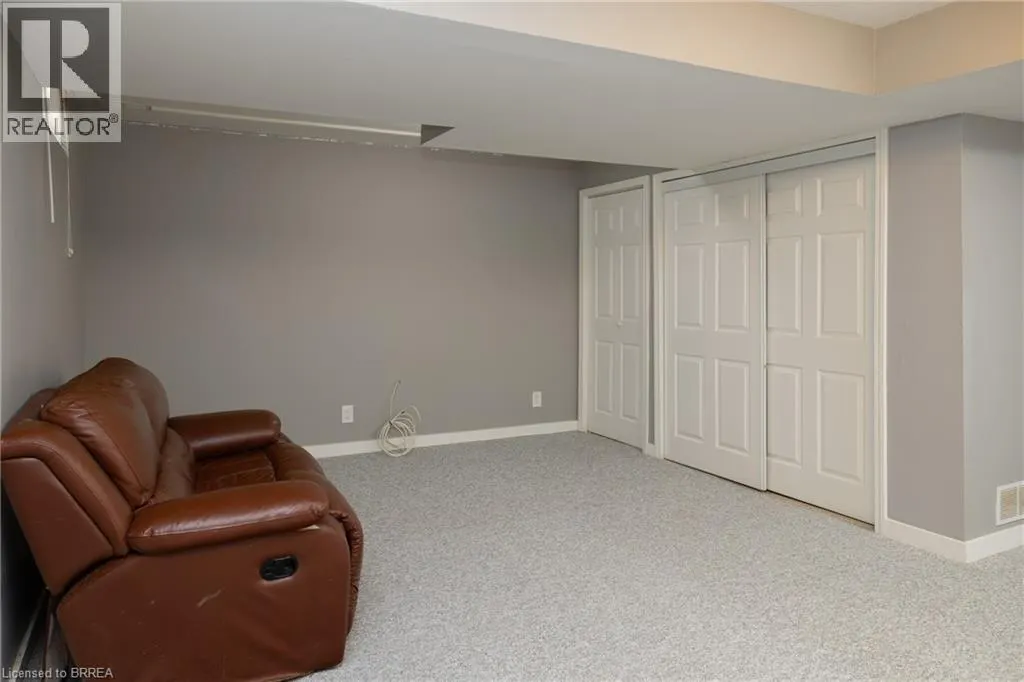 7 GRAYSTONE Court
