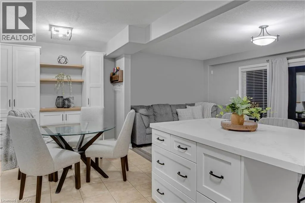 4465 COMFORT Crescent